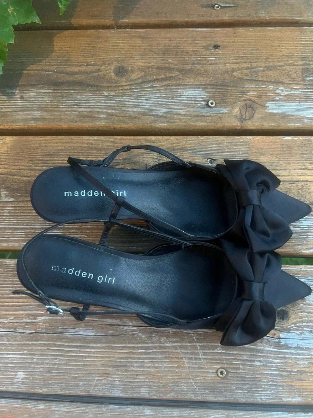 Madden Girl sleek pointed